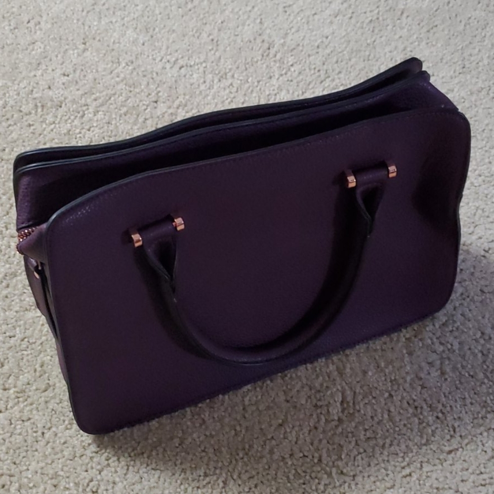 Beautiful purse - Picture 3 of 5